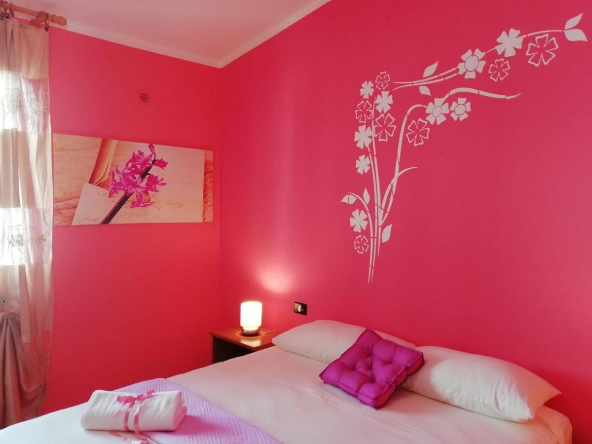 Prendas Antigas - Vacanze A Teulada Apartment Exterior photo